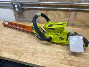 lot 54 image: RYOBI 40V Hedger