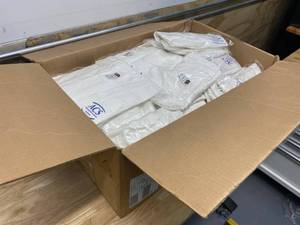 lot 19 image: Lot of XL White T-Shirts Fruit of the Loom - ACS Print