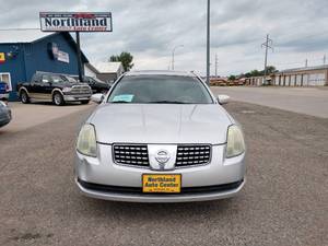 2004 Nissan Maxima