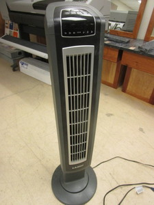 lot 828 image: LASKO TOWER FAN