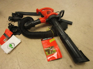 lot 832 image: BLACK & DECKER LEAF COLLECTION SYSTEM