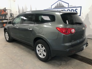 2011 Chevy Traverse LT AWD -No Reserve-