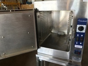 lot 7 image: Cleveland Commercial Food Prep Steamer