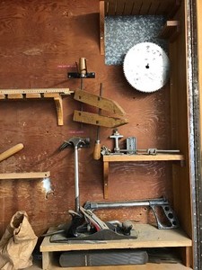 lot 60 image: Woodworking Hand Tools