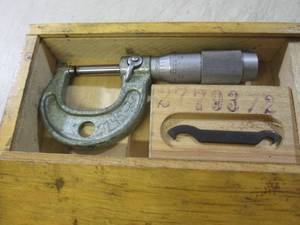 1 Micrometer in Wood Case  FS...