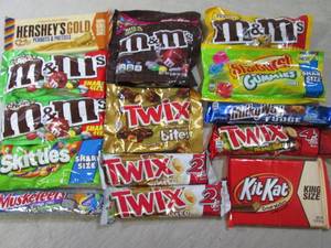 Assorted Candy Bars Etc  B-2...