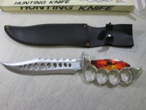 13 Scorpion Knuckle Knife with She...