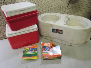 Large Double Dog Bowl 2 Coolers and...