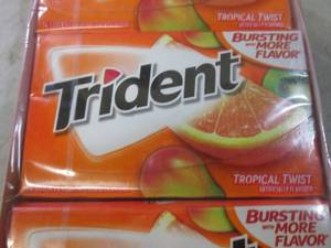 12 Packs of Trident Tropical Twist ...
