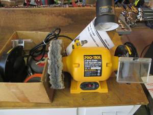lot 2 image: Pro-Tech 6 Bench Grinder With Guar...