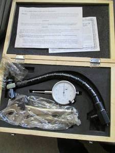 lot 10 image: Cen-Tech Dial Indicator Eith Flex S...