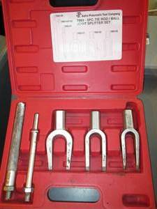 lot 13 image: Astro Pneumatic Tool Company 5 pc. ...