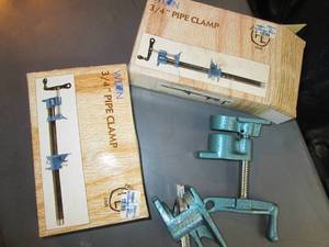 lot 15 image: (2) Wilton Corp. 34 Pipe Clamps...