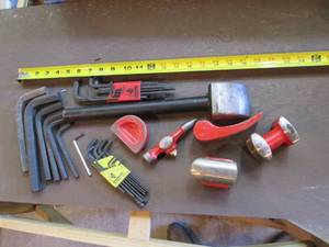 lot 30 image: Assorted Hand Tools See Photos...