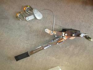 lot 37 image: 4 Ton Cable Puller...