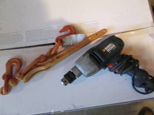 lot 38 image: 5,400# Load Binder, Black & Decker ...