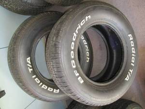 lot 70 image: (2) BF Goodrich P23560R14 Radial ...