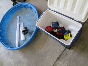 lot 90 image: Kids Plastic Pool, Cooler with Can ...