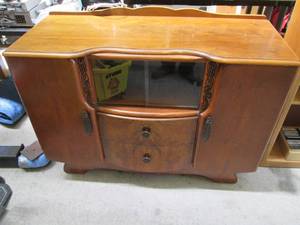 lot 91 image: Wood Antique Stand Rope Lighting In Glass Section of Unit 48 X 19 X 36