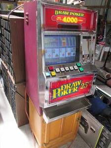 lot 101 image: Sigma Draw Poker Slot Machine With ...