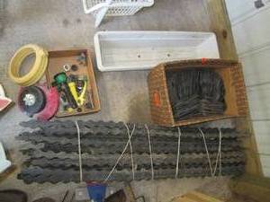 lot 109 image: Edging, Planters & Sprinklers See ...