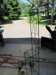 lot 113 image: (3) Metal Plant Stands & Sun Dial D...