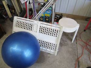 lot 119 image: Walker, Crutches, Cane, Baby Gate, ...