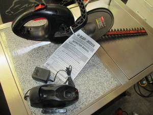 lot 142 image: Black & Decker Hedge Trimmer With C...