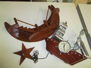 lot 173 image: Boat Clock & Home Dcor Wall Hangi...
