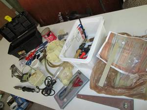 lot 204 image: Stained Glass Art Supplies See Pho...