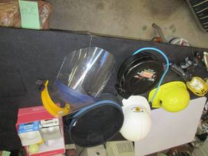 lot 225 image: Plexiglas Piece to Create A Light B...