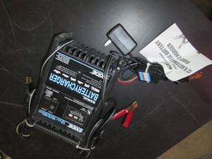 lot 228 image: Battery Charger ...