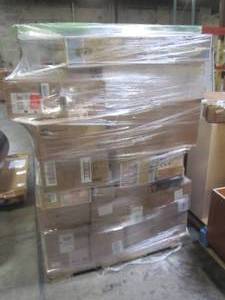 lot 201 image: WHOLESALE MIXED PALLET OF LIGHTING AND CEILING FANS