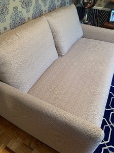 lot 23 image: Neutral Upholstered Love Seat