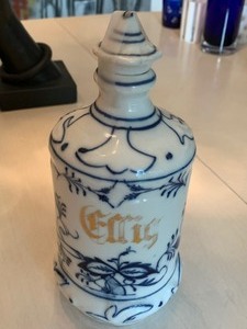 lot 14 image: Antique German Ellig Container