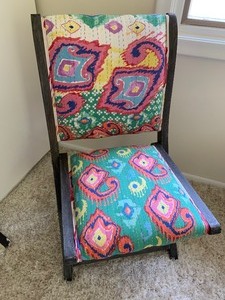 lot 36 image: Decorative  Chair