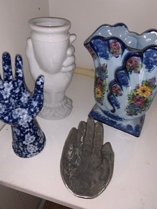 lot 66 image: Lot of Four Home Decor Items