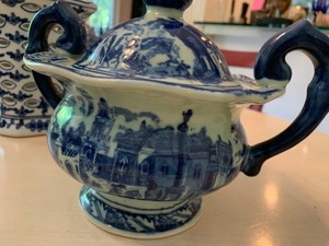 lot 72 image: Decorative Two-Handled Jar