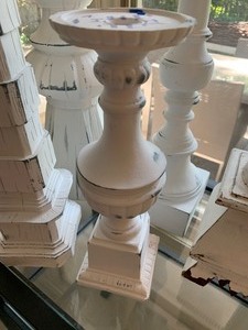 lot 58 image: Lot of Five Shabby Chic Candle Holders