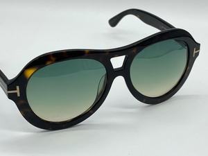 lot 81 image: Tom Ford Sunglasses