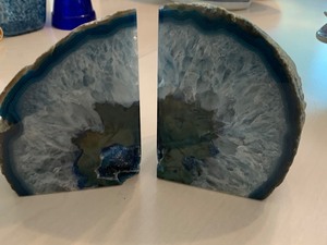 lot 47 image: Dyed Geode Bookends