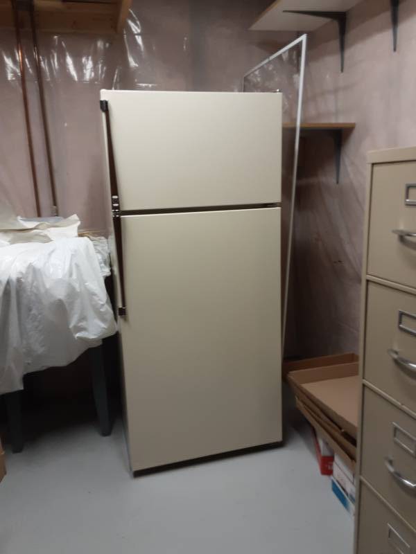 Sears Kenmore 14 Cu Ft Frostless Fridge Freezer 28x24x63 Eden Prairie Mn Moving Sale K Bid