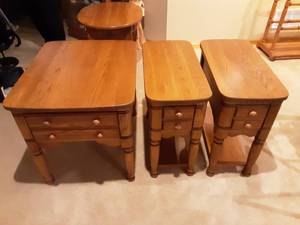 lot 20 image: Set Of 3-Peters Revington End Tables 27x22x23, 25x12x23