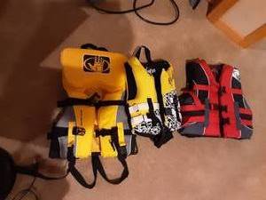 lot 24 image: 3-Youth Life Jackets