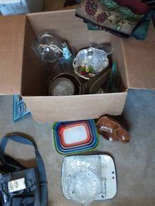 lot 94 image: Lot Of Kitchen Related