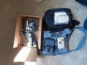 lot 95 image: Canon Digital Camcorder, Fugifilm Finepix