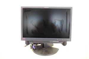 Lenovo Thinkvision Monitor w External Speakers