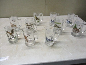 lot 19 image: Schmidt Beer Wildlife Mugs