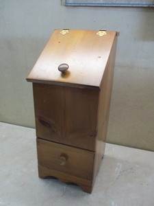 lot 35 image: Veggie Storage Box