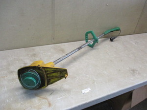 lot 36 image: Weedeater Electric Weed Whip